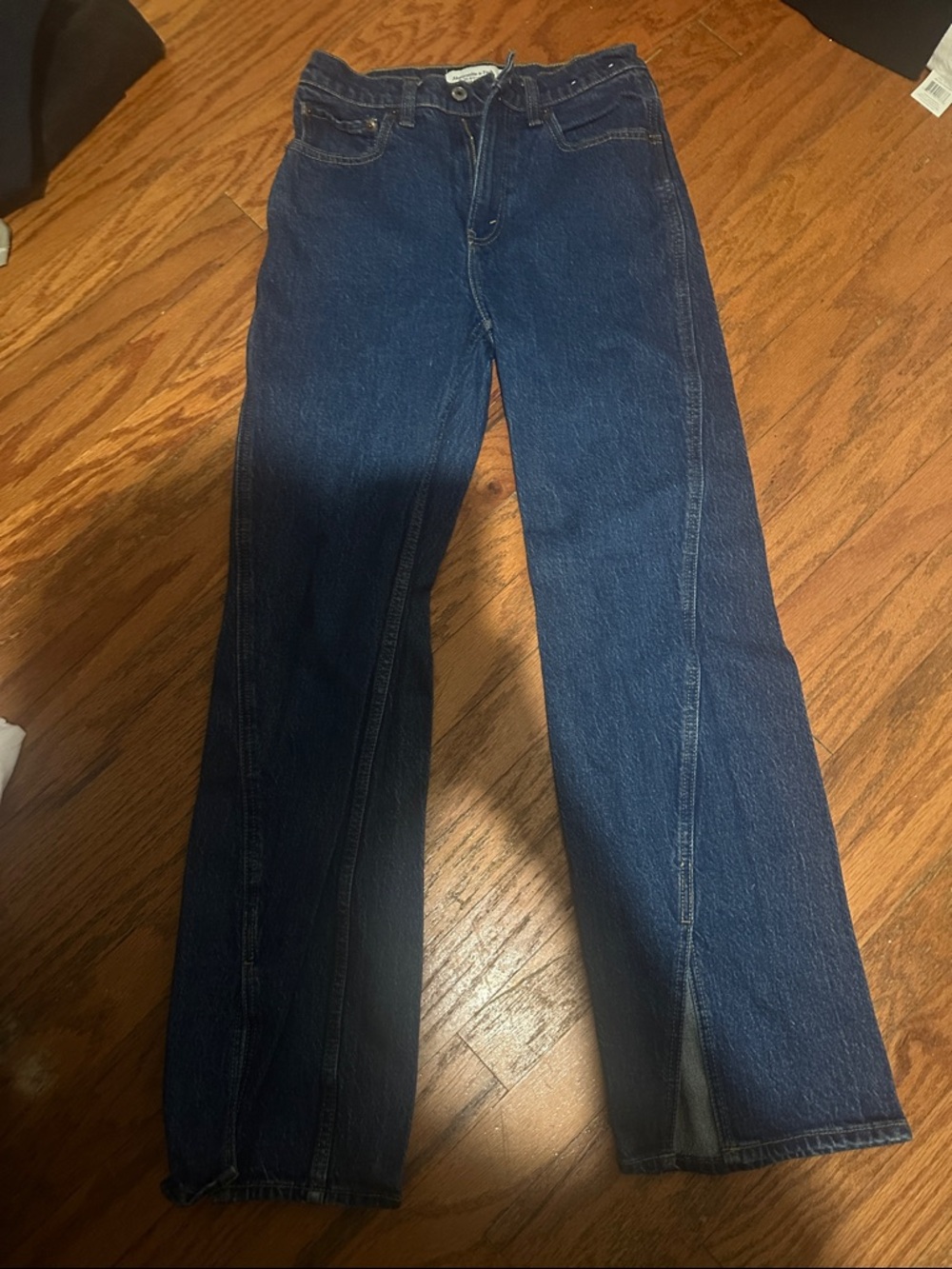 Abercrombie & Fitch The 90’s Relaxed Jean High Rise